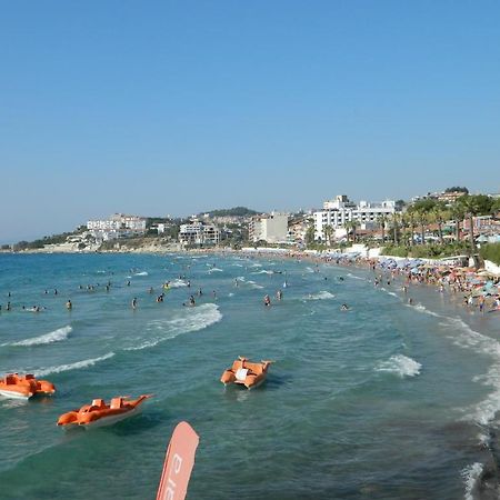 Kibar Apart Pansiyon Kuşadası Buitenkant foto